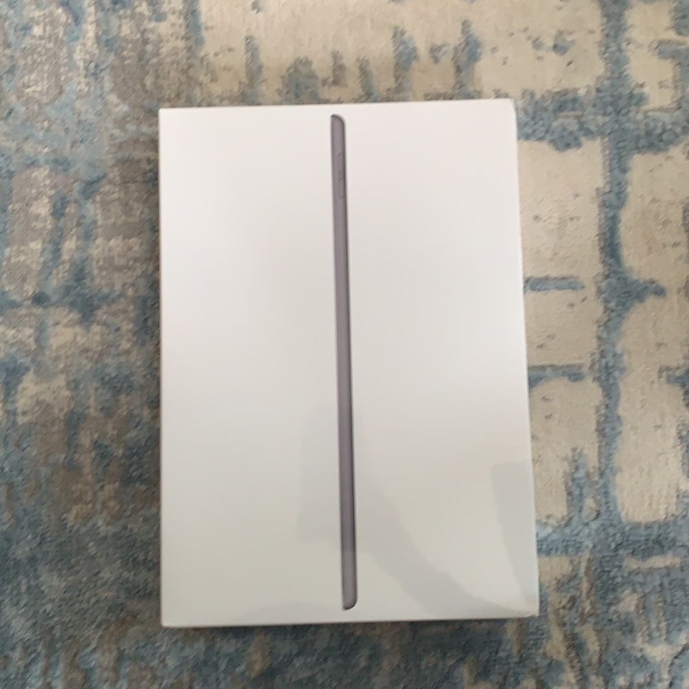 BRAND NEW 8th gen 128GB iPad- In original wrapping!